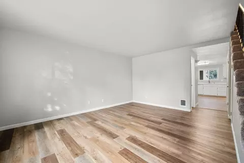 Living - 1630 SE Tempest Dr UNIT 6, Bend, OR 97702 photo 1 of 4