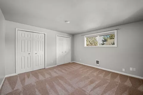 Bedroom - 1630 SE Tempest Dr UNIT 6, Bend, OR 97702 photo 1 of 4