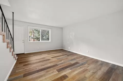 Living - 1630 SE Tempest Dr UNIT 6, Bend, OR 97702 photo 4 of 4