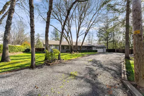 291 Chaparral Dr, Grants Pass, OR 97526