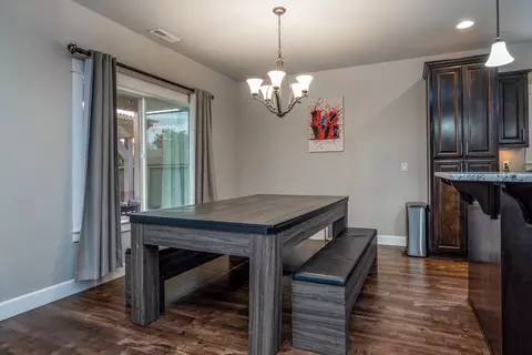 Dining - 936 Arrowhead Trl, Eagle Point, OR 97524 photo 1 of 1