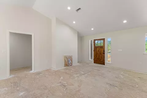 Living - 587 E Forks Cir, Cave Junction, OR 97523 photo 2 of 2