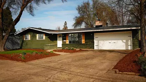2060 Melody Ln, Medford, OR 97504