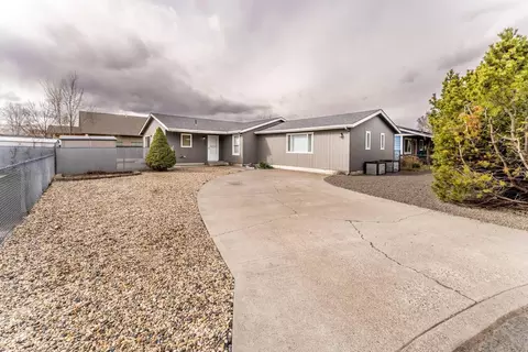 961 S Algonquian Ct, Prineville, OR 97754