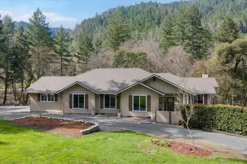 790 Savage Creek Rd, Grants Pass, OR 97527