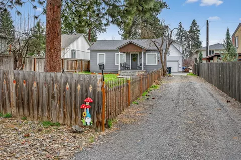 Exterior - 139 SE Taft Ave, Bend, OR 97702 photo 5 of 5