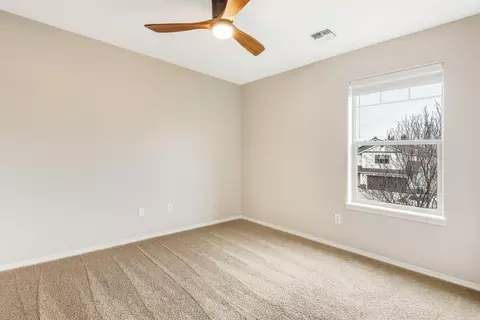 Bedroom - 641 SE Glengarry Pl, Bend, OR 97702 photo 3 of 3