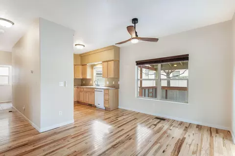 Living - 641 SE Glengarry Pl, Bend, OR 97702 photo 5 of 6