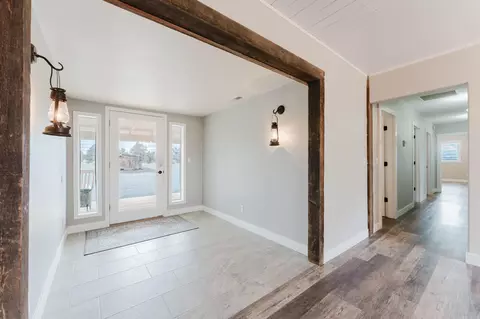 Entry Way - 9740 SW Willard Rd, Bend, OR 97701 photo 2 of 5