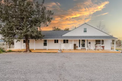9740 SW Willard Rd, Bend, OR 97701