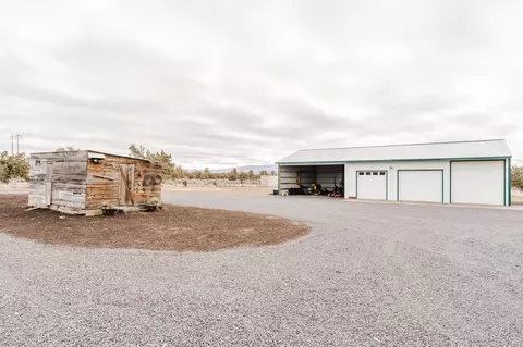 Exterior - 9740 SW Willard Rd, Bend, OR 97701 photo 3 of 4