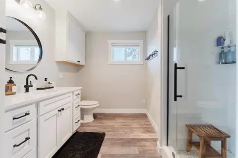 Bath - 9740 SW Willard Rd, Bend, OR 97701 photo 1 of 3