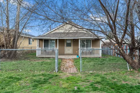 859 NW Ewen St, Prineville, OR 97754