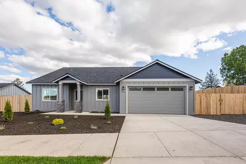 582 SW H St #LOT 1, Madras, OR 97741