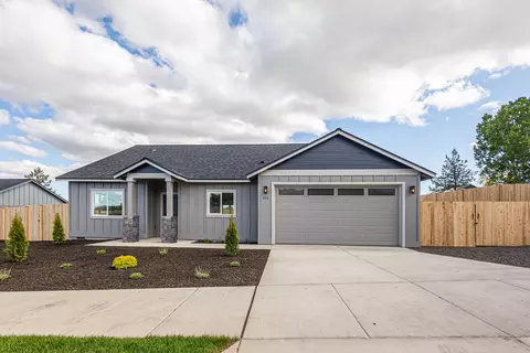 582 SW H St #LOT 1, Madras, OR 97741