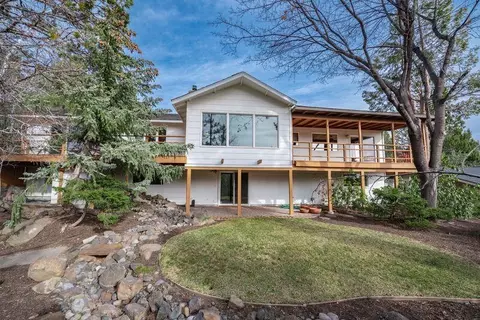 2101 NW Cascade View Dr, Bend, OR 97703