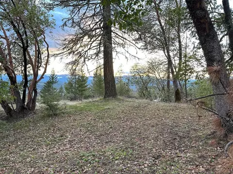 6141 Highland Ave, Grants Pass, OR 97526