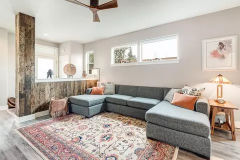 Living - 20844 SE Sotra Loop, Bend, OR 97702 photo 1 of 2