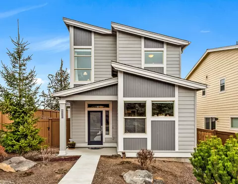 20844 SE Sotra Loop, Bend, OR 97702
