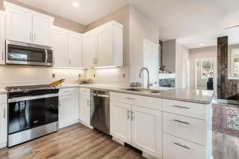 Kitchen - 20844 SE Sotra Loop, Bend, OR 97702 photo 2 of 2