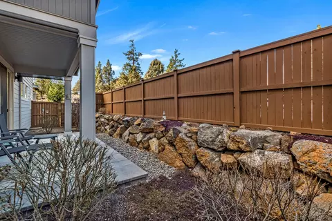 Exterior - 20844 SE Sotra Loop, Bend, OR 97702 photo 6 of 11