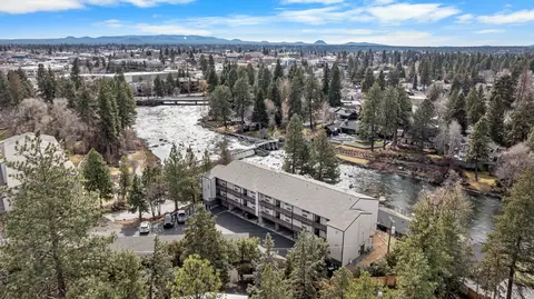1565 NW Wall St # 306, Bend, OR 97703