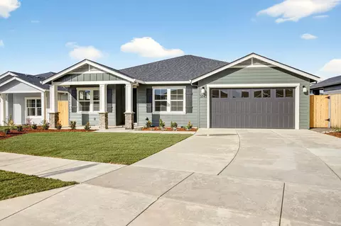 3743 Carlin Dr, Medford, OR 97504