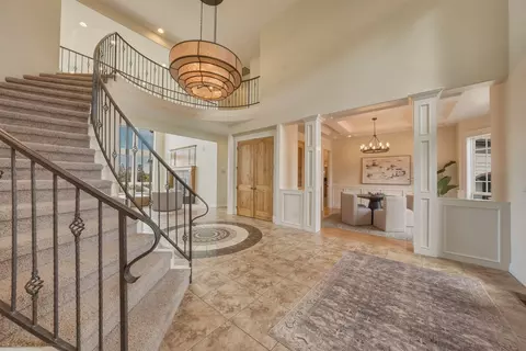 Entry Way - 21450 Dale Rd, Bend, OR 97701 photo 1 of 1