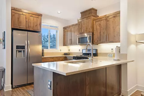 Kitchen - 612 NE Vail Ln, Bend, OR 97701 photo 2 of 4