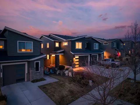 Exterior - 612 NE Vail Ln, Bend, OR 97701 photo 8 of 8