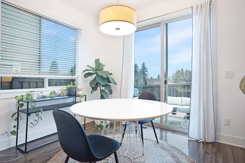 Dining - 612 NE Vail Ln, Bend, OR 97701 photo 1 of 1