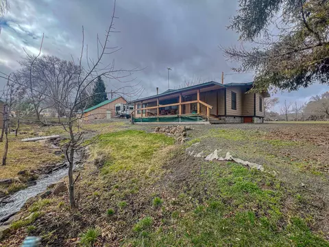 345 2nd St, Long Creek, OR 97856