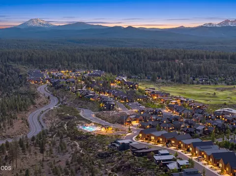 View/Area - 61250 Meeks Trl, Bend, OR 97702 photo 2 of 3