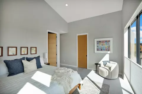 Bedroom - 61250 Meeks Trl, Bend, OR 97702 photo 1 of 6