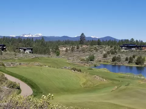 View/Area - 61250 Meeks Trl, Bend, OR 97702 photo 2 of 4