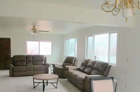 Living - 414 N Baker Ave, Chiloquin, OR 97624 photo 1 of 1