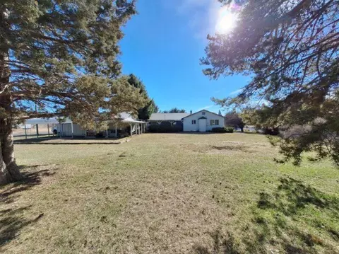 Exterior - 414 N Baker Ave, Chiloquin, OR 97624 photo 11 of 11