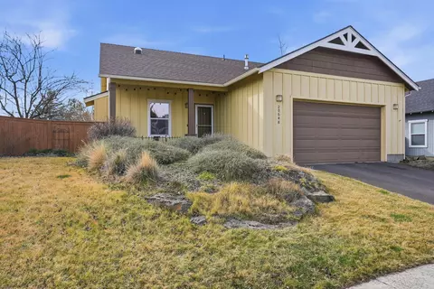 20648 Beaumont Dr, Bend, OR 97701