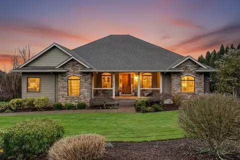 1970 Landaggard Dr NW, Salem, OR 97304