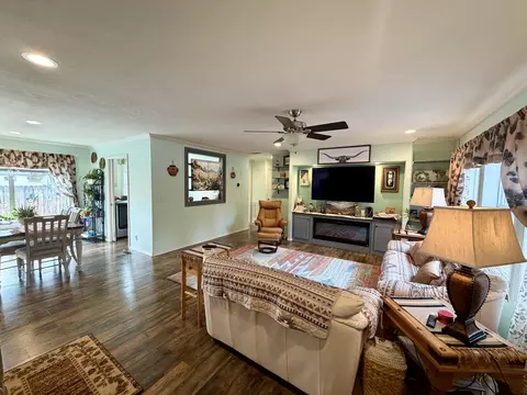 15675 Holiday Ct, La Pine, OR 97739 photo 6