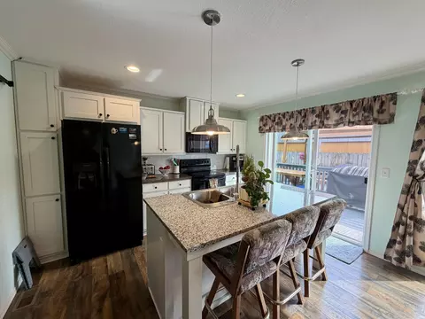 15675 Holiday Ct, La Pine, OR 97739 photo 11