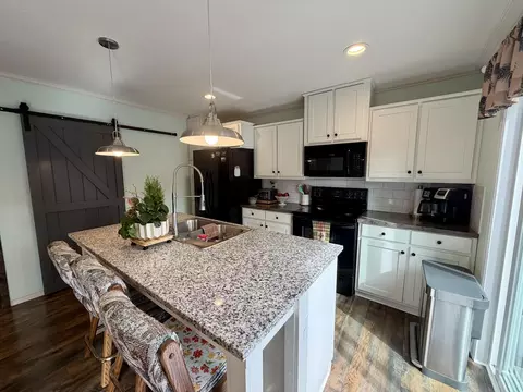 15675 Holiday Ct, La Pine, OR 97739 photo 12