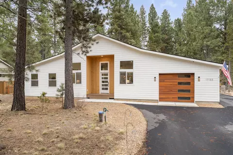 Exterior - 17133 Norwalk Rd, Bend, OR 97707 photo 3 of 9