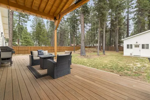 Exterior - 17133 Norwalk Rd, Bend, OR 97707 photo 6 of 9