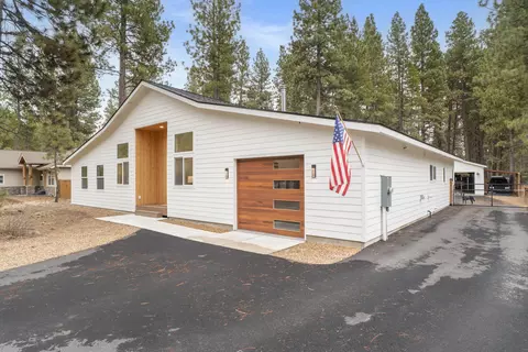 17133 Norwalk Rd, Bend, OR 97707