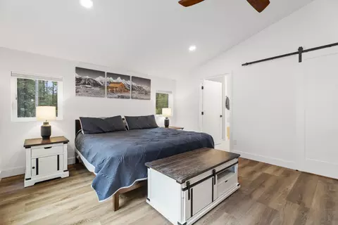 Bedroom - 17133 Norwalk Rd, Bend, OR 97707 photo 6 of 8