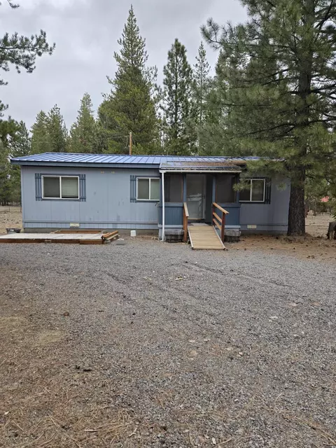 51924 Mowich Ln, La Pine, OR 97739
