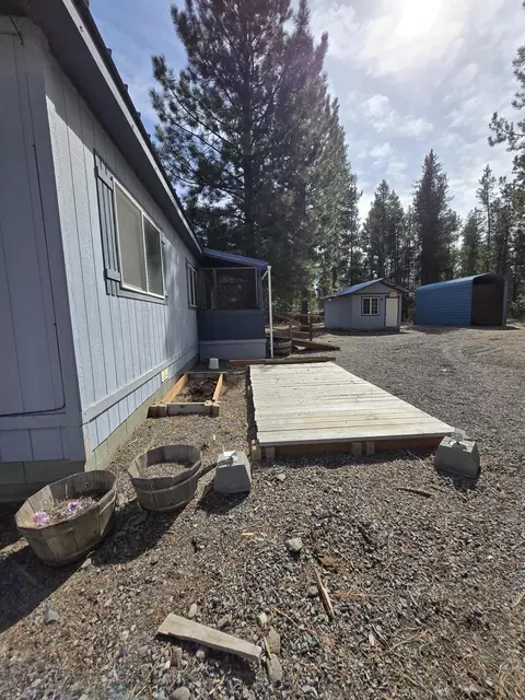 51924 Mowich Ln, La Pine, OR 97739 photo 9