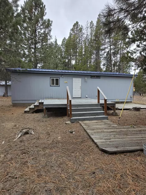 51924 Mowich Ln, La Pine, OR 97739 photo 5