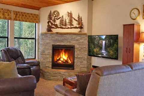 17730 W Core Rd #2 FAIRWAY VILLAGE, Sunriver, OR 97707